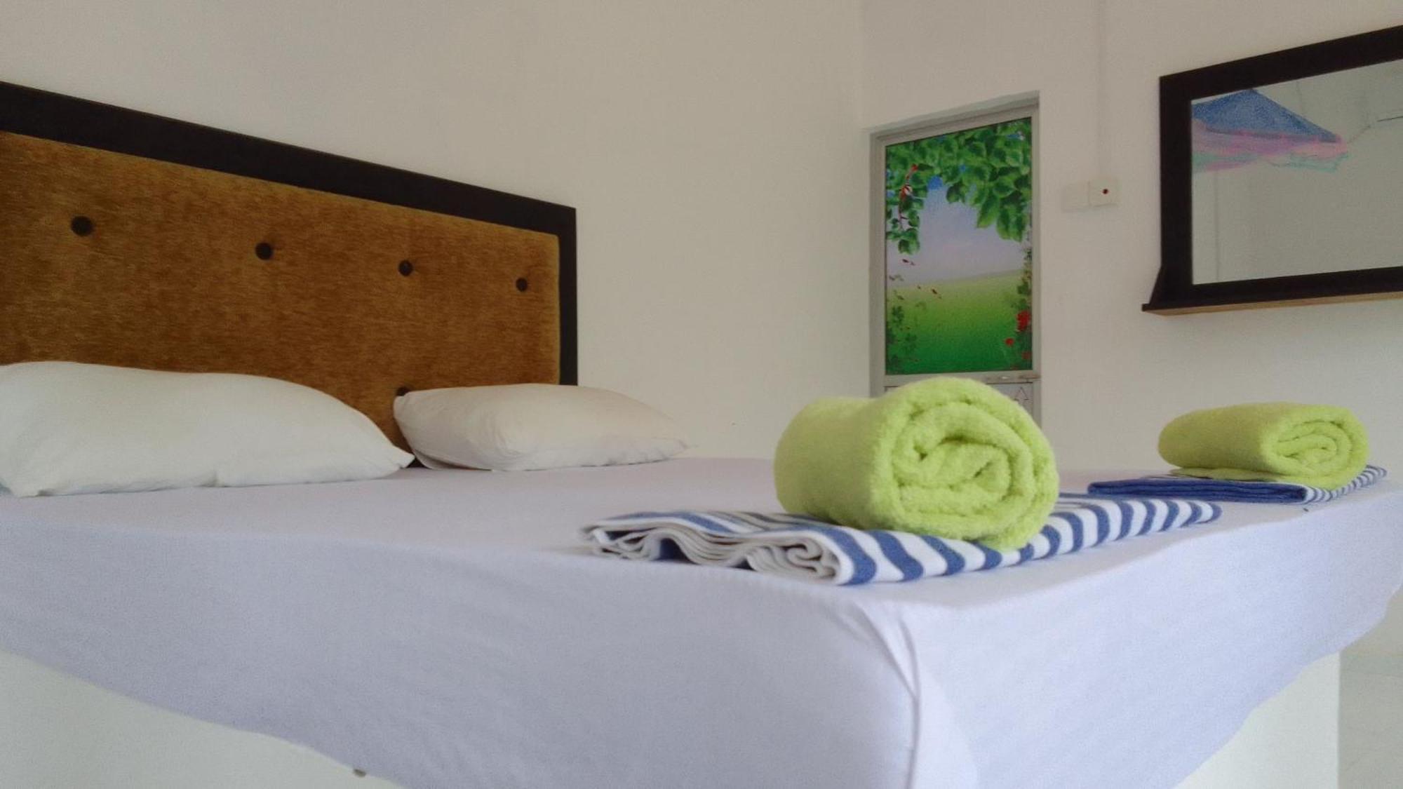 Share Safari Family Bungalow Udawalawe Esterno foto